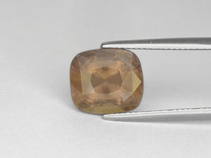 8800061-cushion-yellowish-brown-aigs-madagascar-natural-other-fancy-sapphire-8.87-ct