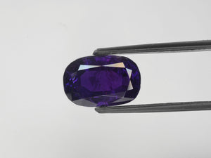 8800509-oval-deep-violet-changing-to-purple-red-grs-madagascar-natural-color-change-sapphire-6.52-ct