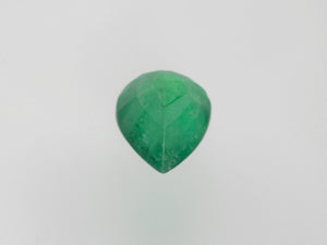 8800567-pear-velvety-green-zambia-natural-emerald-2.33-ct