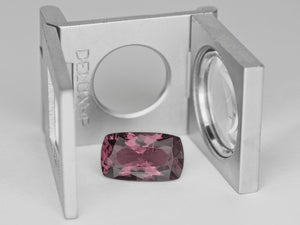 8800026-cushion-intense-purplish-pink-igi-sri-lanka-natural-spinel-3.74-ct