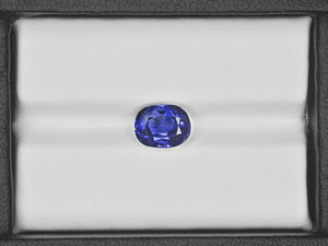 8801111-oval-rich-intense-royal-blue-color-zoning-gia-kashmir-natural-blue-sapphire-3.06-ct