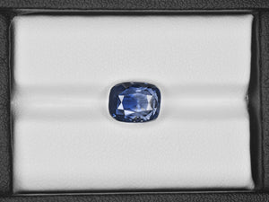 8801112-cushion-deep-blue-color-zoning-gia-kashmir-natural-blue-sapphire-5.70-ct