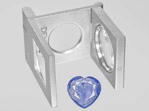 8801877-heart-medium-blue-gia-igi-kashmir-natural-blue-sapphire-4.52-ct