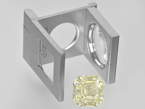 8801197-octagonal-very-light-yellow-gia-sri-lanka-natural-yellow-sapphire-9.52-ct