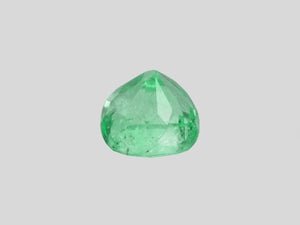 8801277-cushion-lustrous-pastel-green-grs-colombia-natural-emerald-5.15-ct