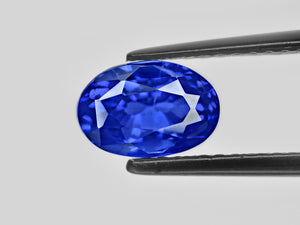 8801348-oval-fiery-rich-cornflower-blue-gia-grs-sri-lanka-natural-blue-sapphire-4.17-ct