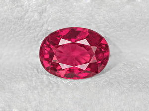 8802026-oval-lively-intense-pinkish-red-igi-mozambique-natural-ruby-1.08-ct