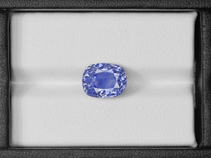 8802834-oval-velvety-intense-blue-grs-kashmir-natural-blue-sapphire-7.27-ct