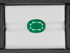 8802975-oval-deep-green-gii-zambia-natural-emerald-5.47-ct