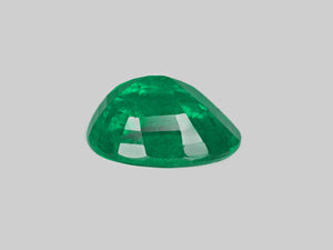 8802976-oval-velvety-deep-green-gii-zambia-natural-emerald-4.70-ct