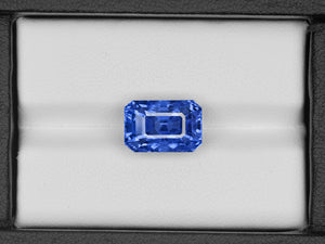 8803001-octagonal-fiery-vivid-blue-grs-sri-lanka-natural-blue-sapphire-9.12-ct